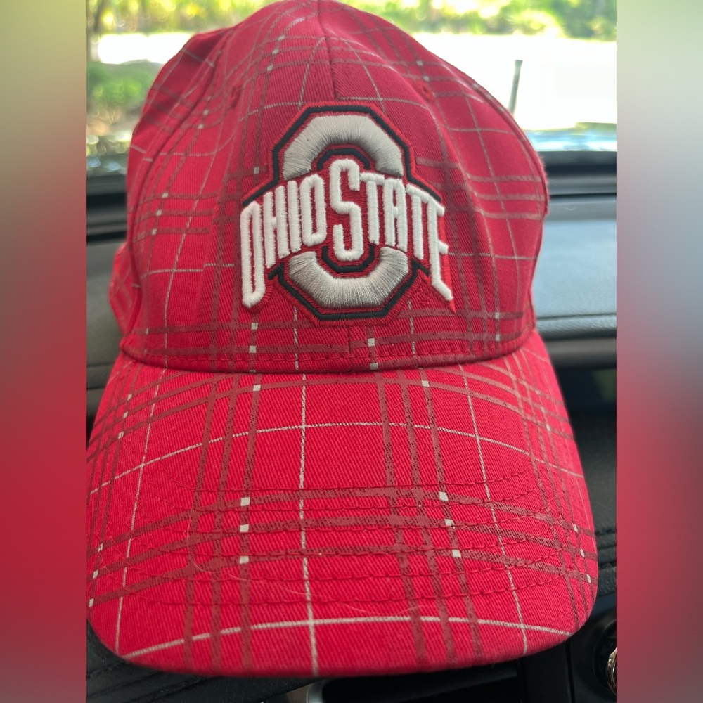 Ohio State University man’s red/grey/white  embroidered cap/hat Size L-XL